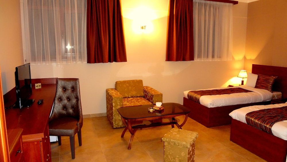 Park Avenue Hotel Standard Twin Room, City View 26