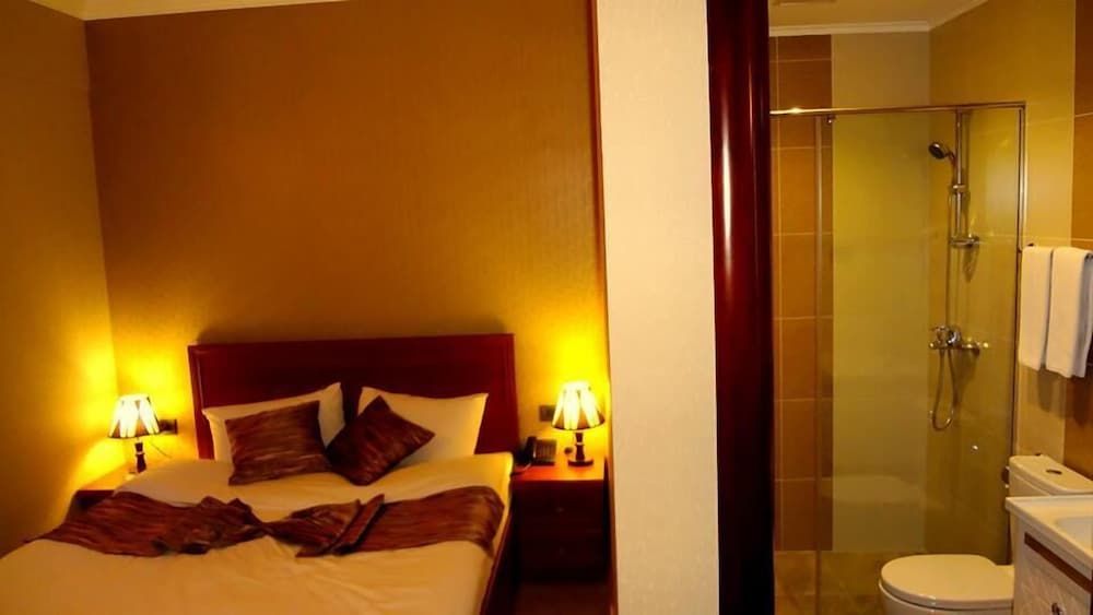 Park Avenue Hotel Standard Double Room, Garden View 14