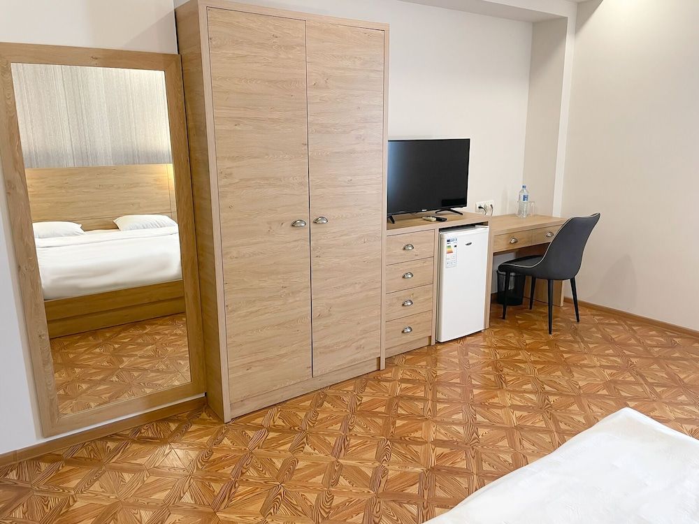 Primer Hotel Standard Double Room 11