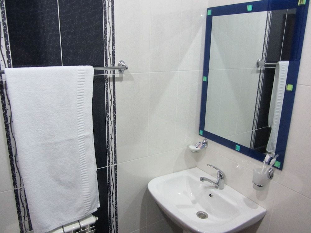 Primer Hotel Deluxe Double Room 5