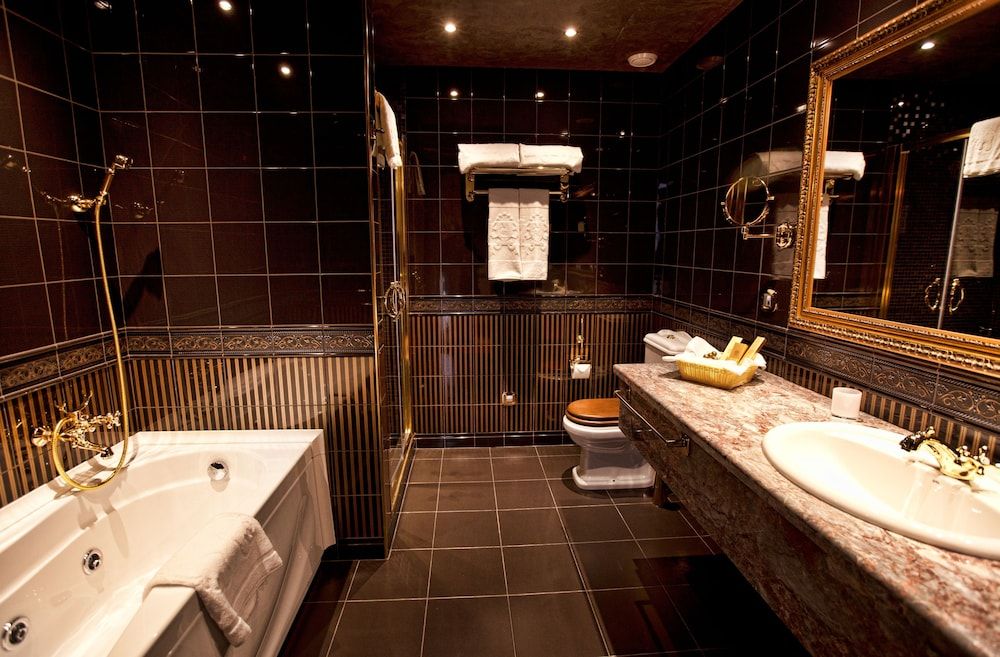 Superior Suite