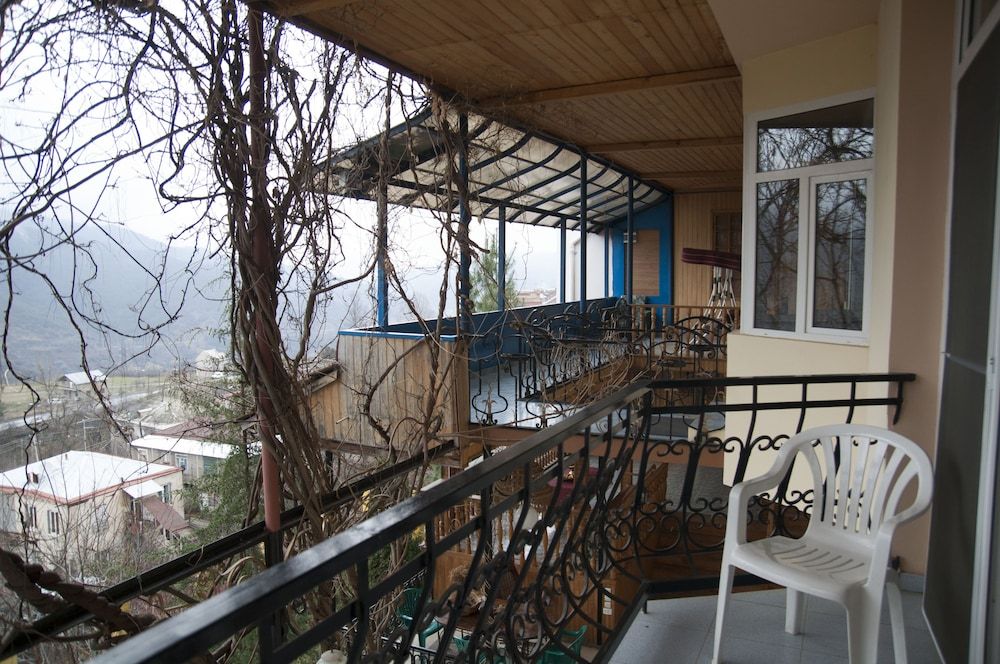 Casanova Inn Family Room, 1 Bedroom, Balcony 4