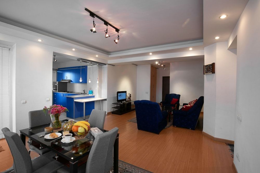RIS Central Apartments Yerevan Apartment, 2 Bedrooms, Frik 10 20