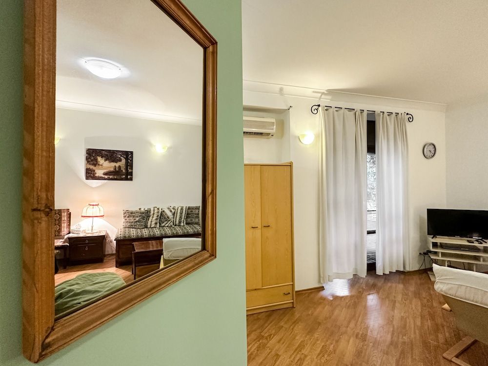 RIS Central Apartments Yerevan Charming Studio, Pushkin 49 8