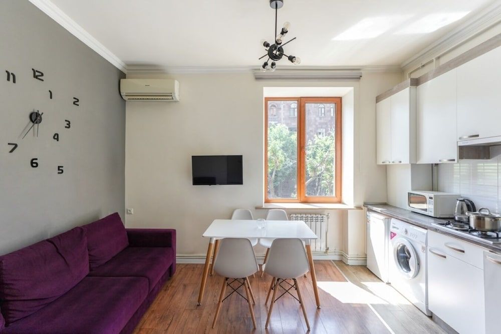 RIS Central Apartments Yerevan 1 bedroom on Amiryan 10 14