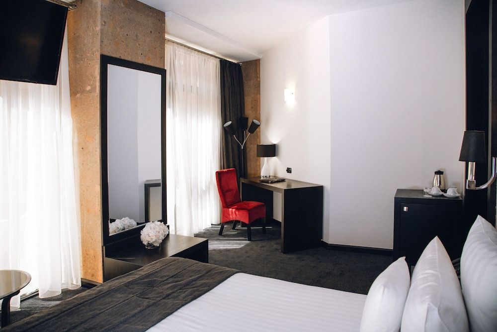 Deluxe Room, City View