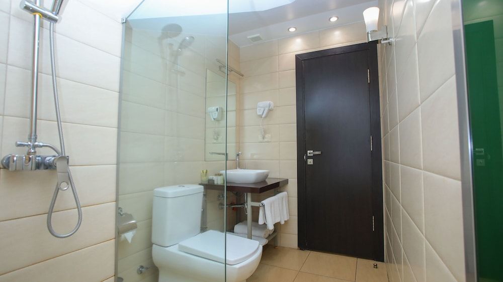 My Hotel Yerevan Deluxe Double or Twin Room 8