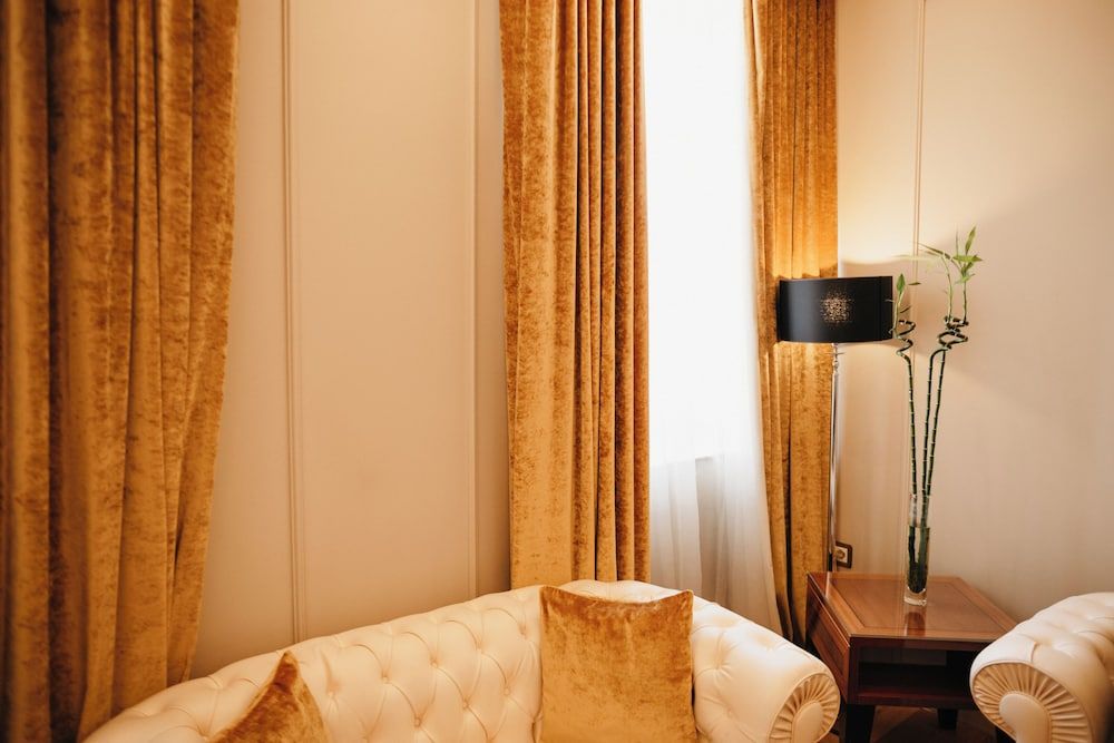 Grand Hotel Yerevan Yerevan Grand Suite 6