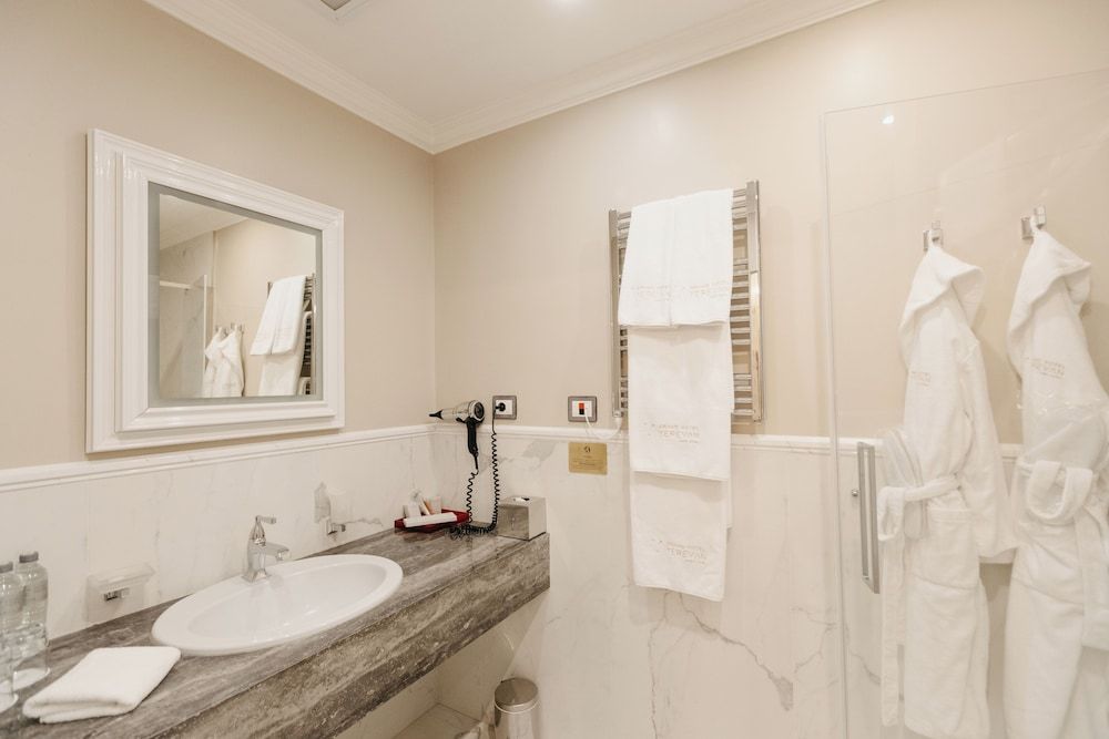 Grand Hotel Yerevan Yerevan Grand Suite 3