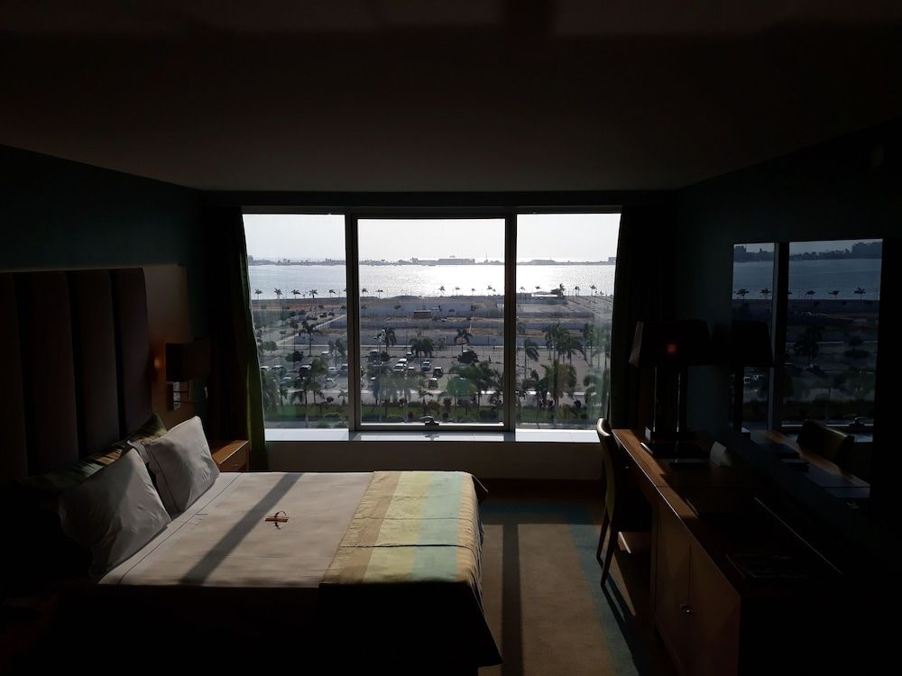 Hotel Presidente Luanda Deluxe Double Room, 1 Queen Bed, Kitchenette, Partial Sea View 5