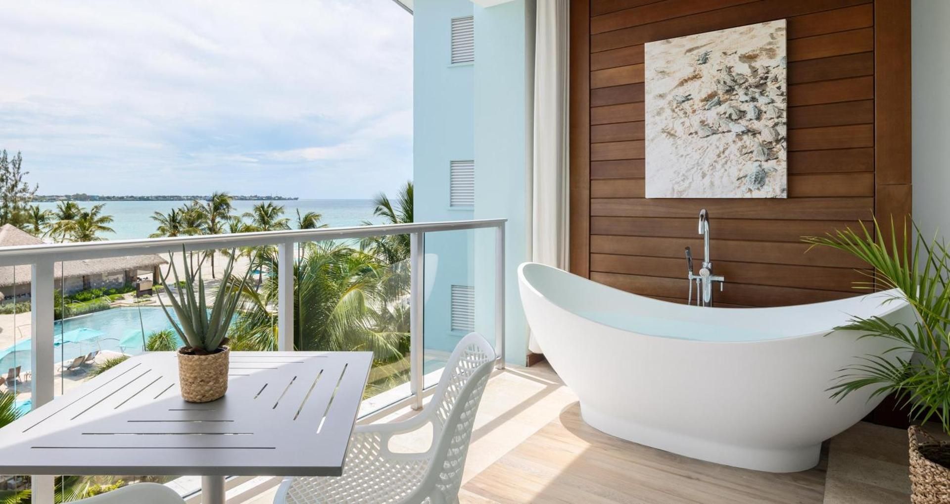 Royal Seaside Penthouse Oceanview Crystal Lagoon Club Level Barbados Suite w/ Balcony Tranquility Soaking Tub