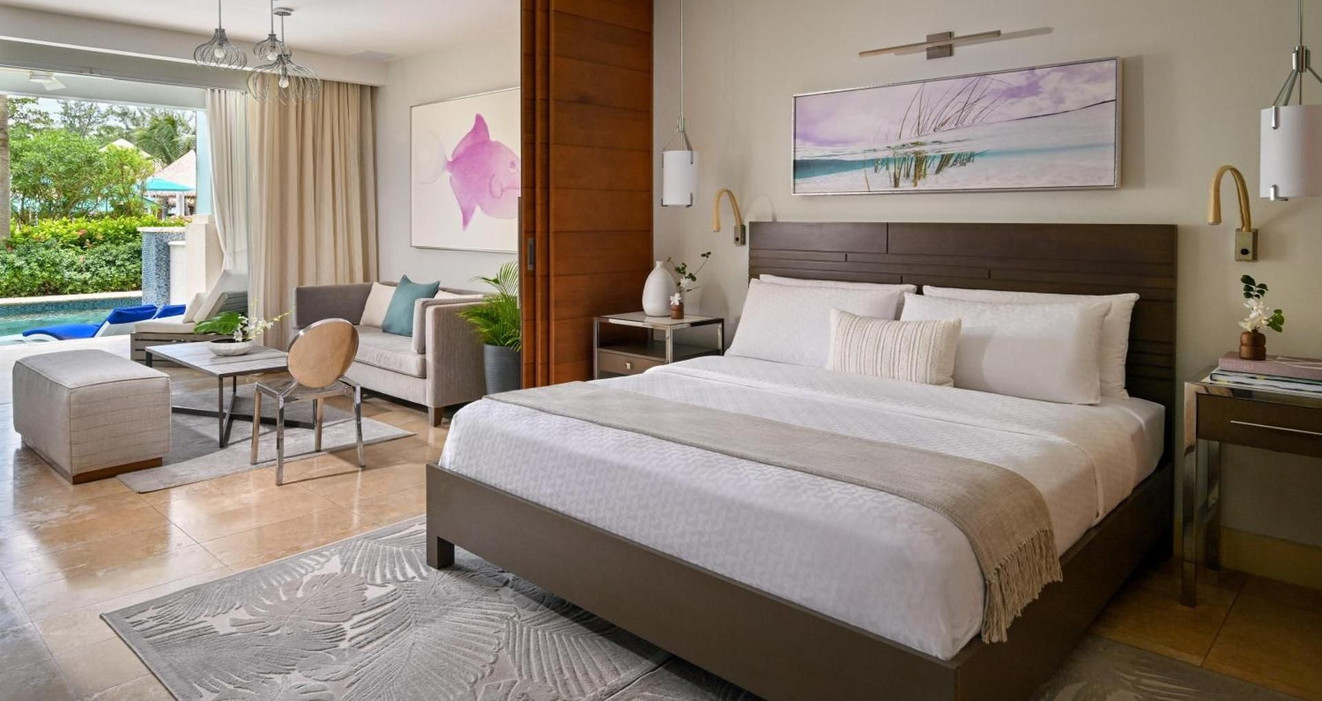 Royal Seaside Crystal Lagoon Swim Up One Bedroom Butler Suite w/ Patio Tranquility Soaking Tub