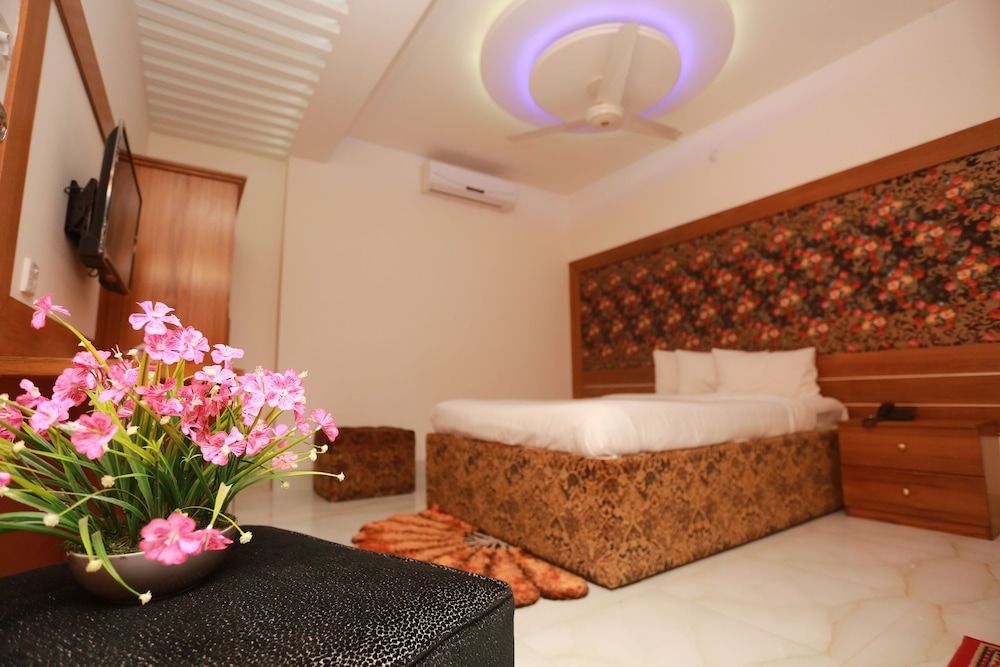 Nagar Valley Hotel Standard Double/Twin Room 8