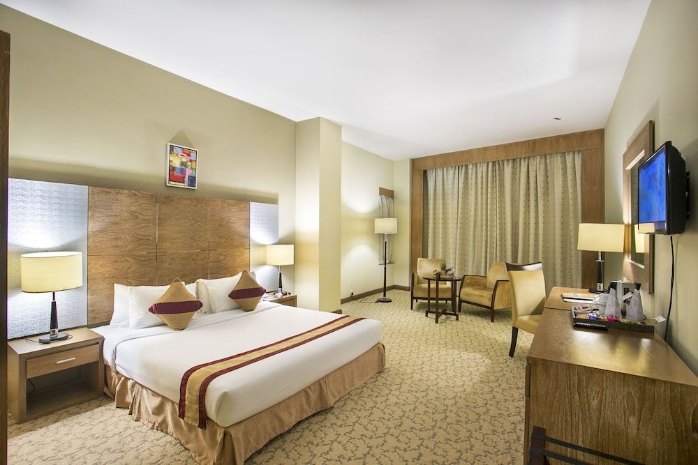 Rose View Hotel Royal Suite, 1 Double Bed, Smoking, City View 2