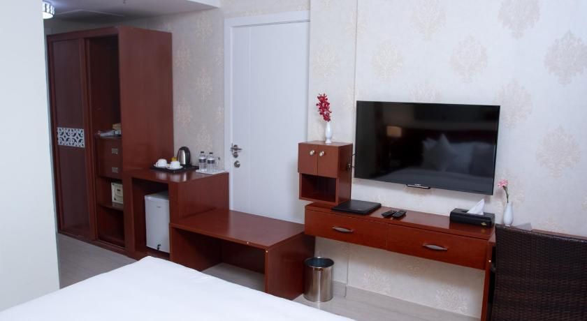 Coventina Lake Suites Deluxe Double 14