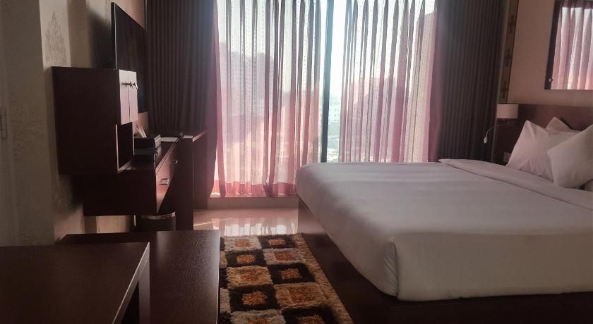 Coventina Lake Suites Deluxe Double 7
