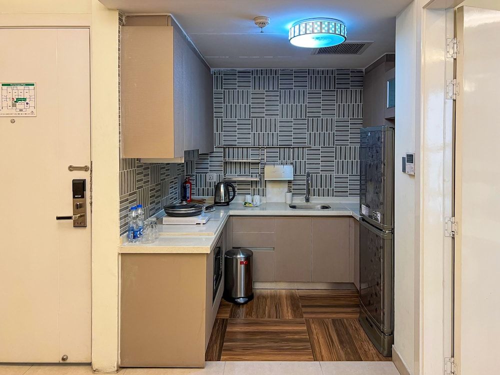 Executive Suite, 1 Bedroom, Kitchenette, City View