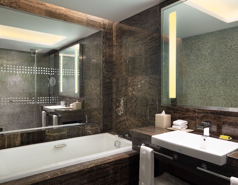 Le Meridien Dhaka Room, 2 Double Beds 8