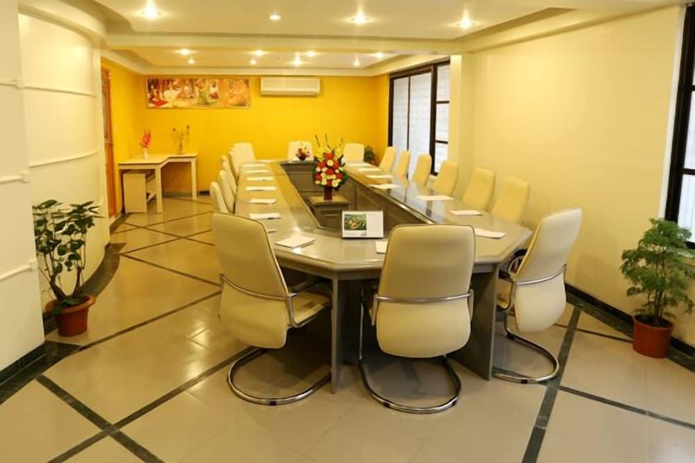 undefined Eastern House 4