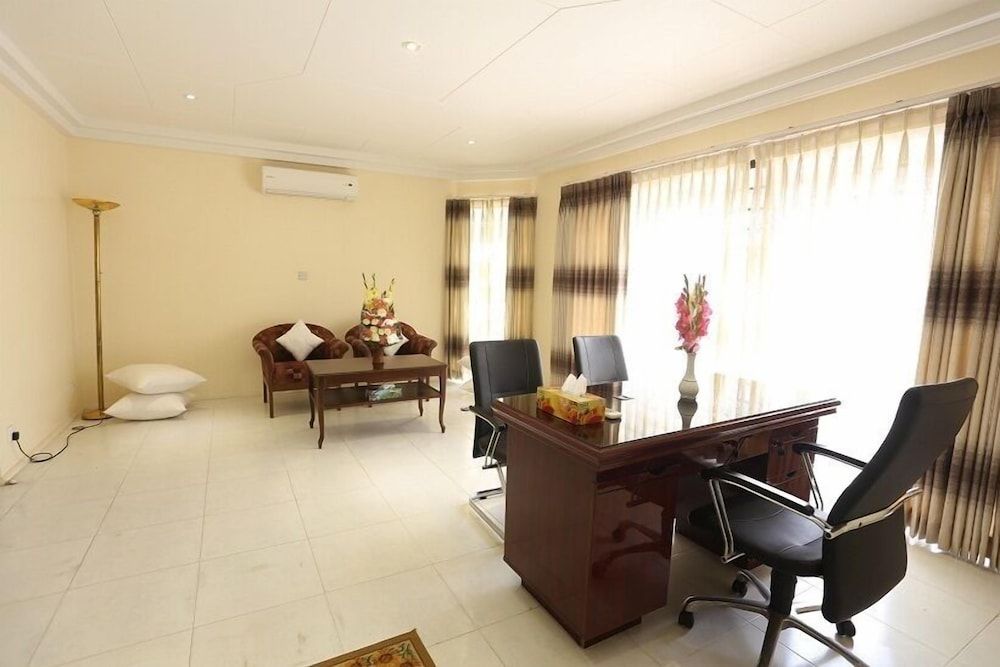undefined Eastern House 10