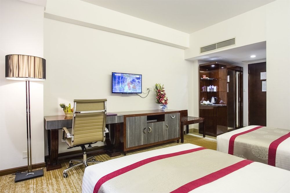 undefined Hotel Bengal Blueberry 10