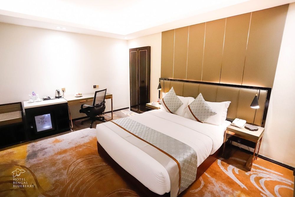 undefined Hotel Bengal Blueberry