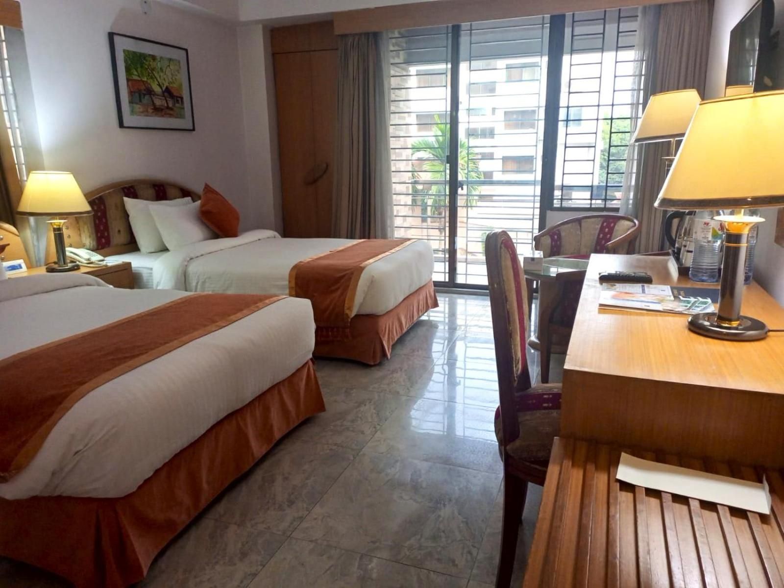 undefined Hotel Lake Castle 8