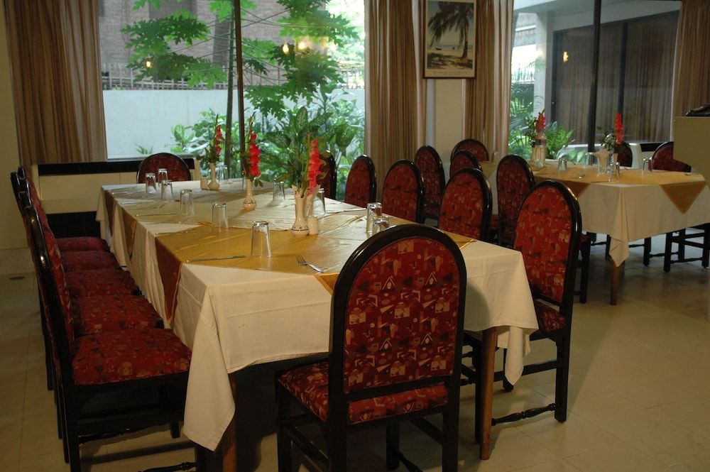 undefined Hotel Center Point 4