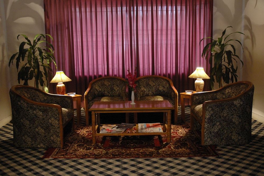 Hotel Center Point Executive Suite, 2 Bedrooms, Accessible 6