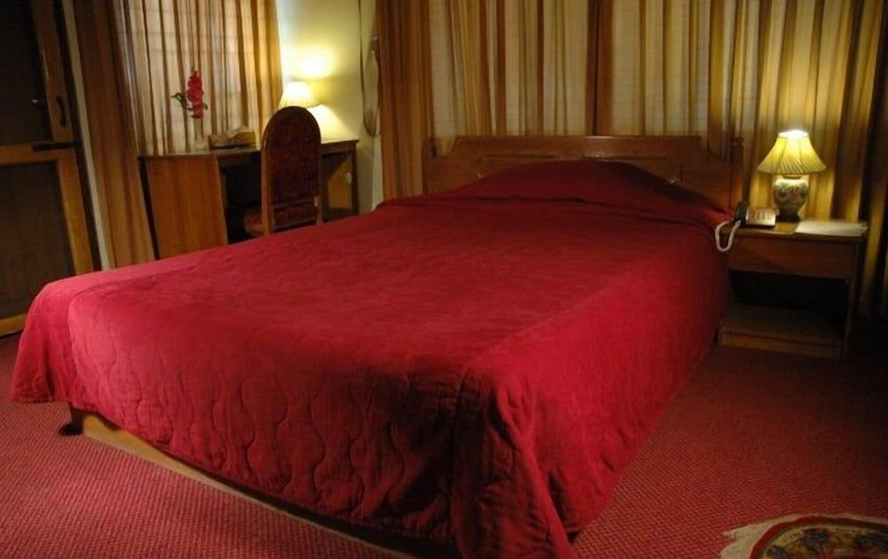 undefined Hotel Center Point 8