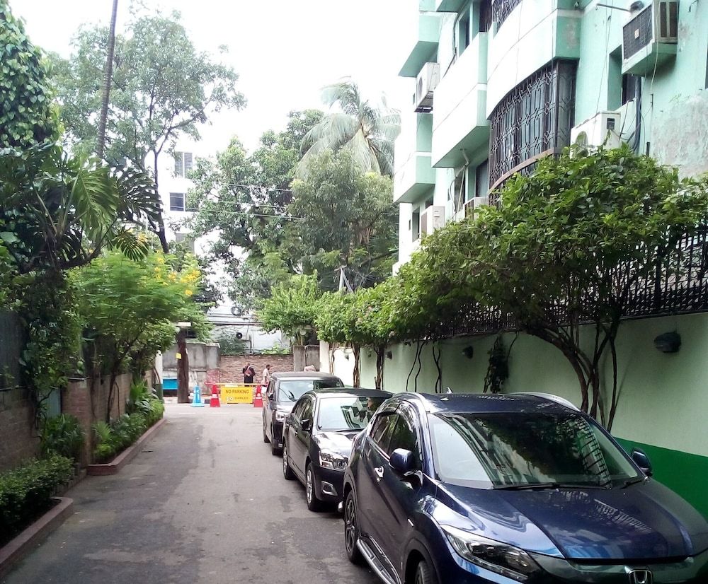 Hotel Center Point Executive Suite, 2 Bedrooms, Accessible