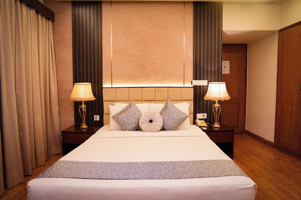 undefined Hotel Swiss Garden 10