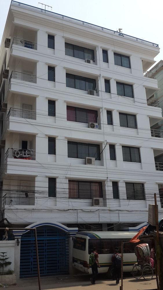 undefined Hotel Skylink 6