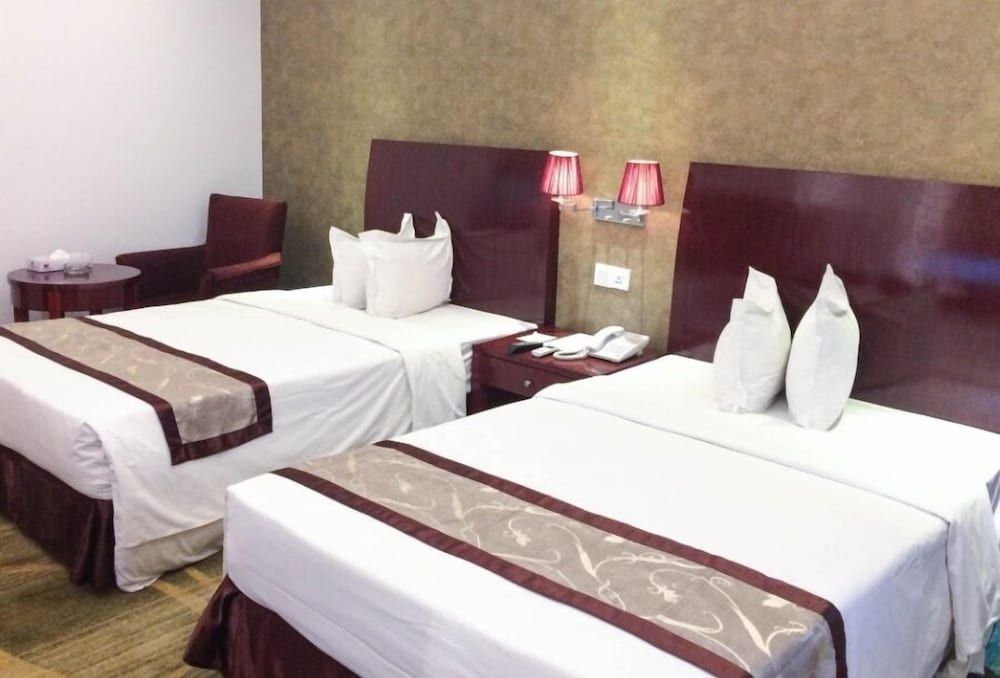 undefined Hotel Bengal Inn 9