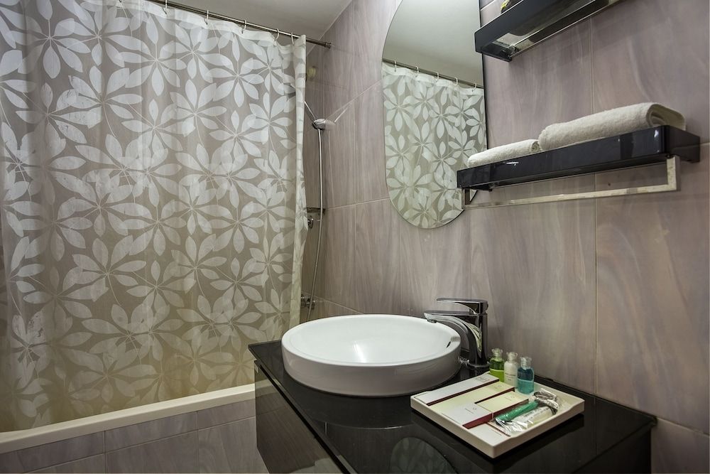 Highgarden Junior Suite 4