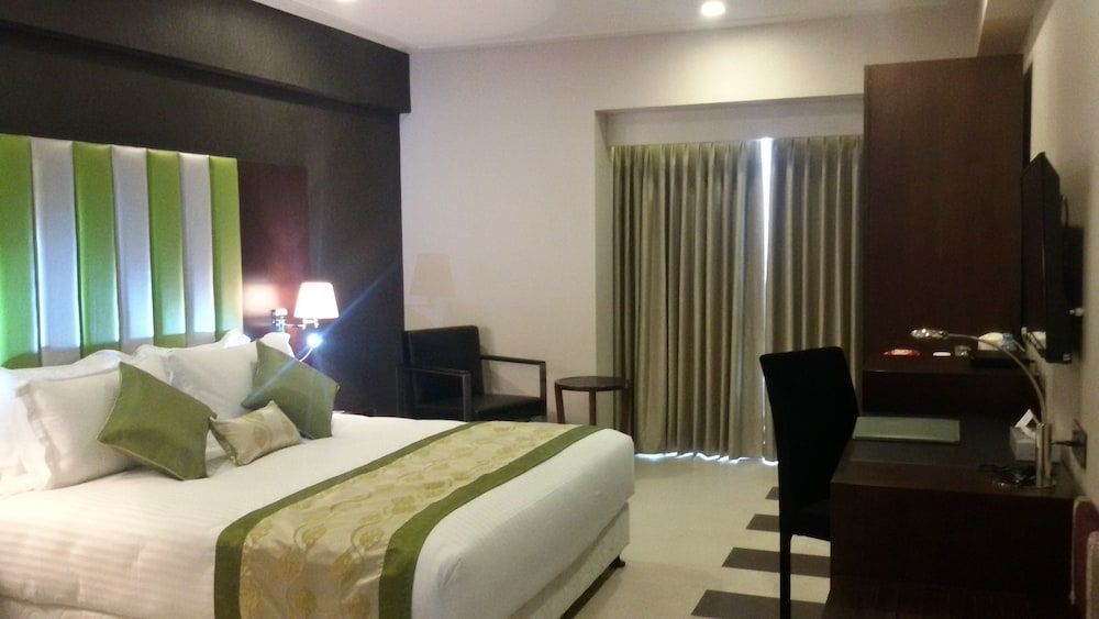 undefined Platinum Grand 10