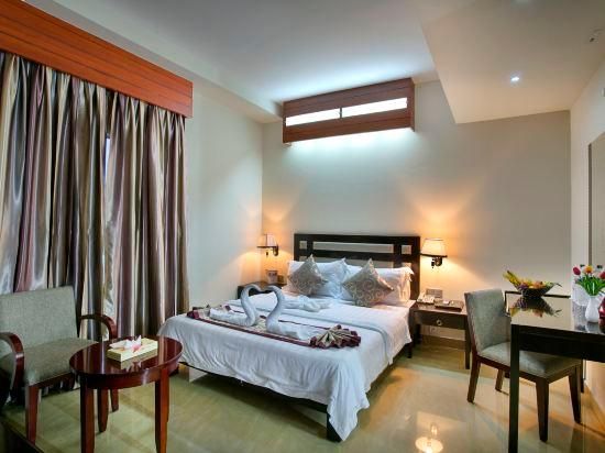 FARS Hotel & Resorts Deluxe King Room 6