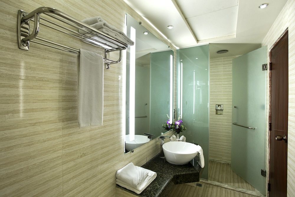 FARS Hotel & Resorts Deluxe King Room 15