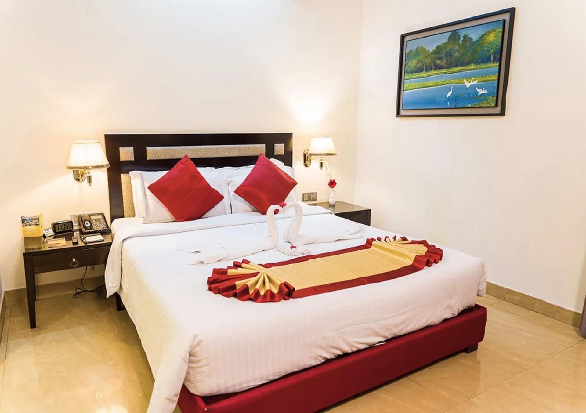 FARS Hotel & Resorts Deluxe King Room 13