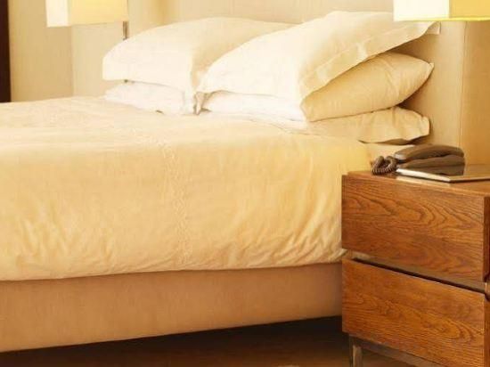FARS Hotel & Resorts Deluxe King Room 10