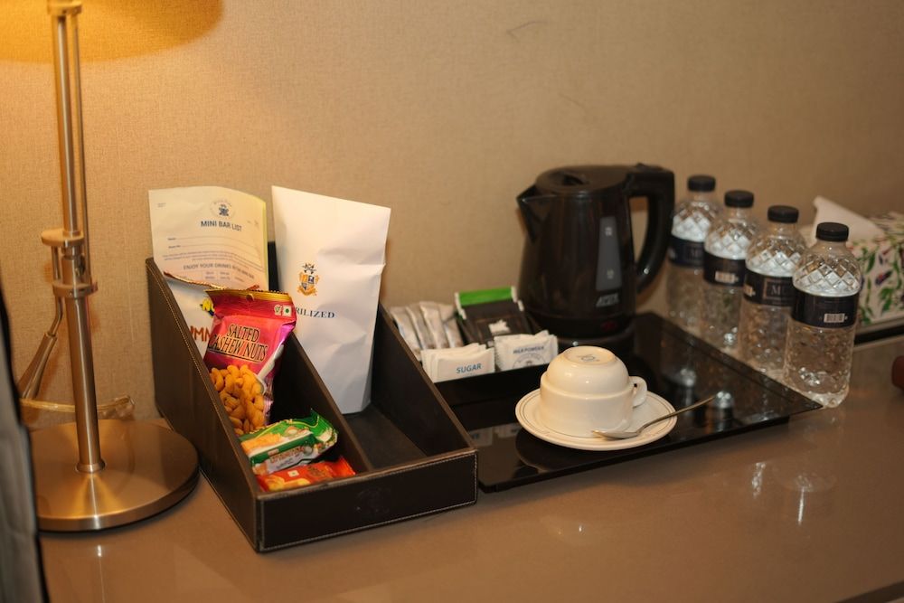 Royal Park Residence Hotel Queen Room 35