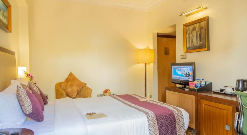 Royal Park Residence Hotel Queen Room 11