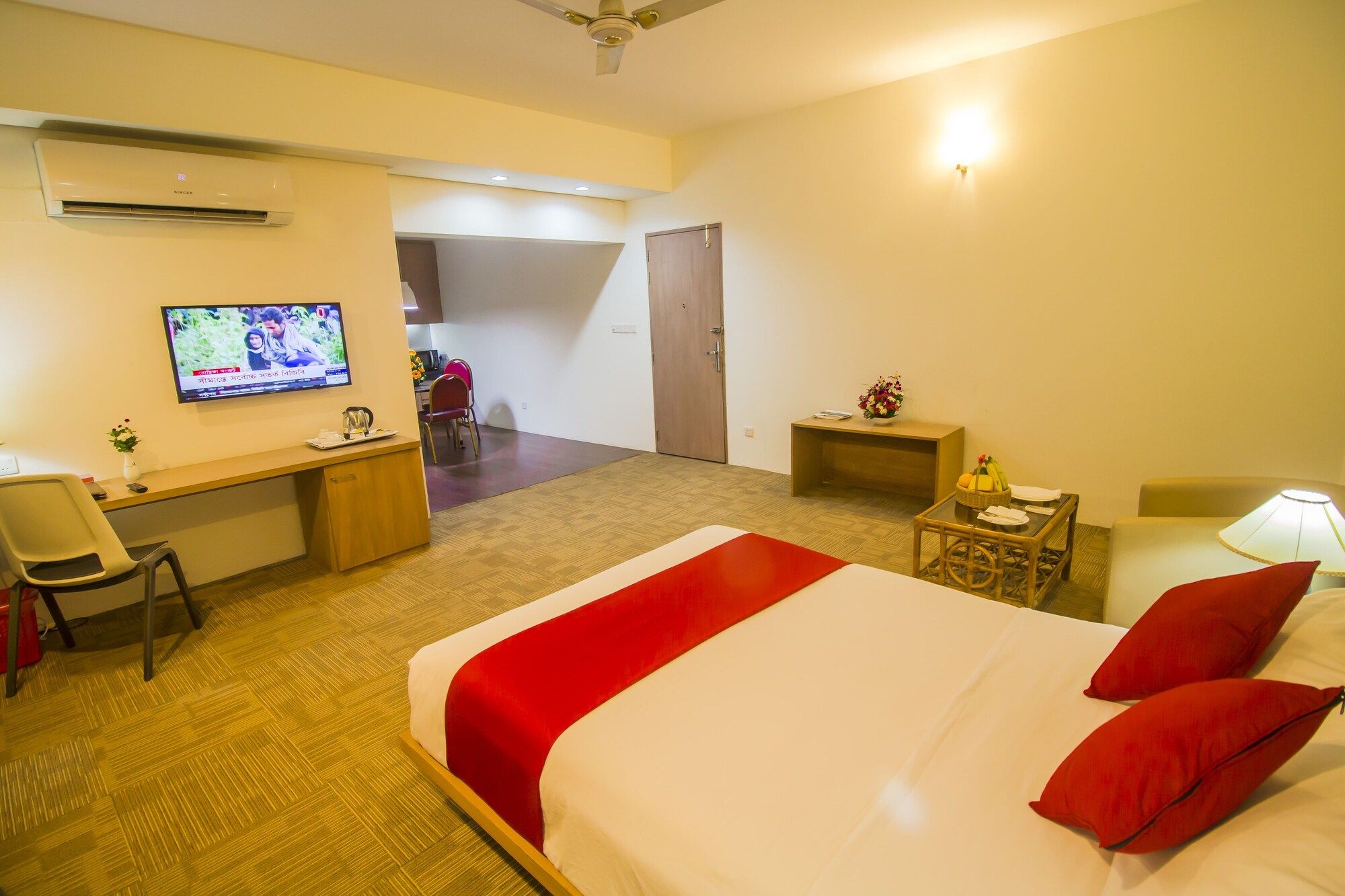 undefined Asia Pacific Hotel 10