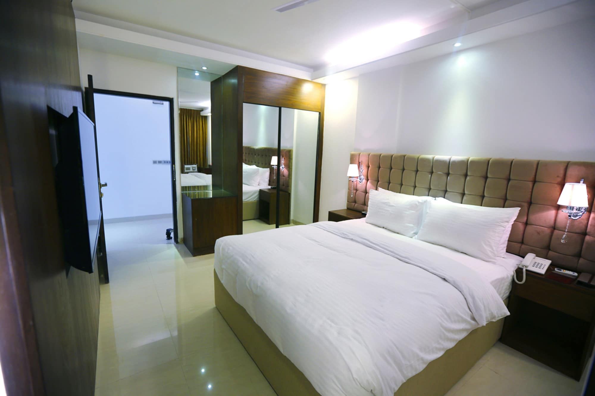 undefined Blossom Hotel Dhaka 6