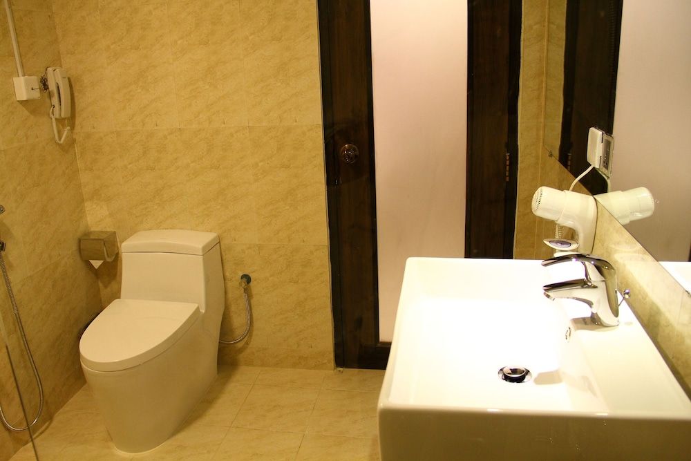 undefined Blossom Hotel Dhaka 9