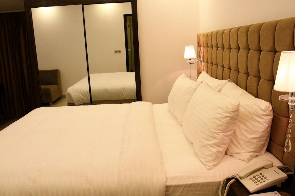undefined Blossom Hotel Dhaka 6