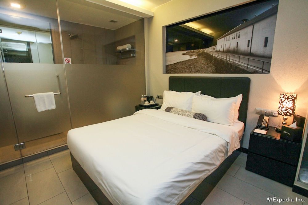 The Southbridge Hotel Deluxe Queen Room 4