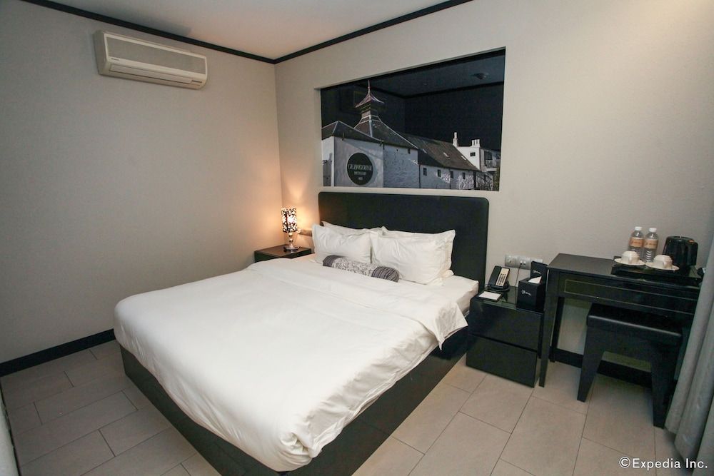 The Southbridge Hotel Deluxe Queen Room