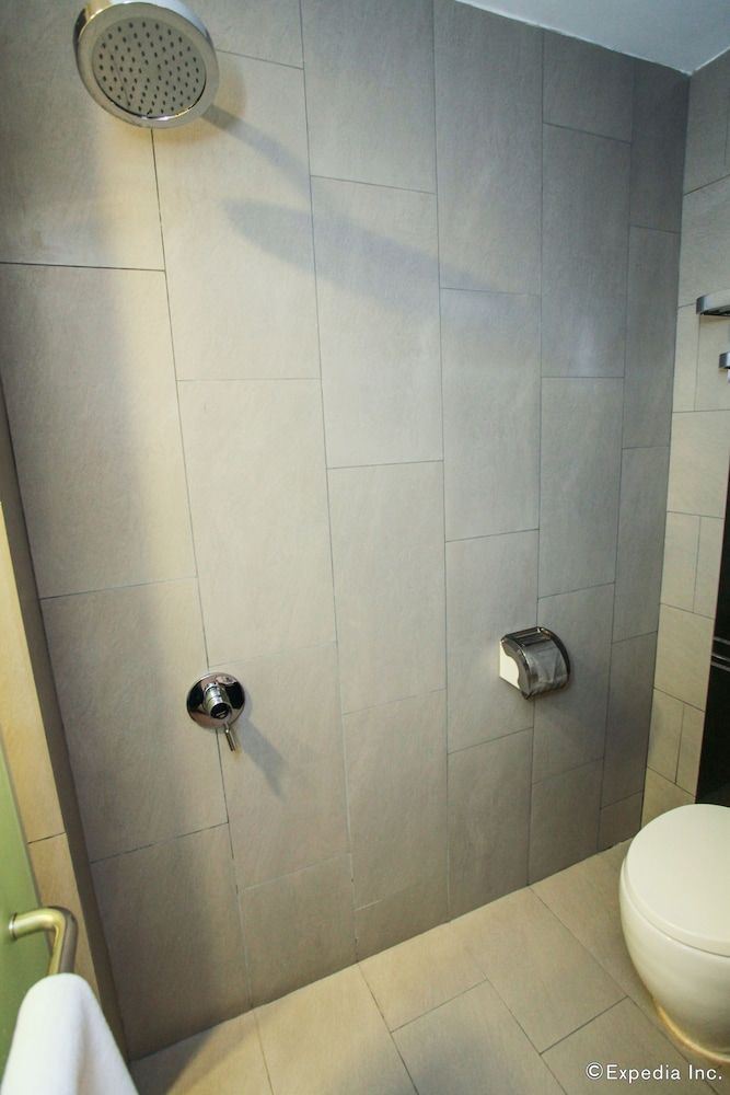 The Southbridge Hotel Deluxe Queen Room 8