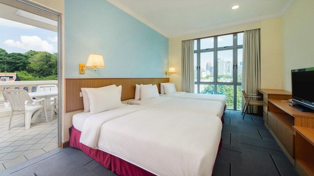 undefined New Cape Inn 3